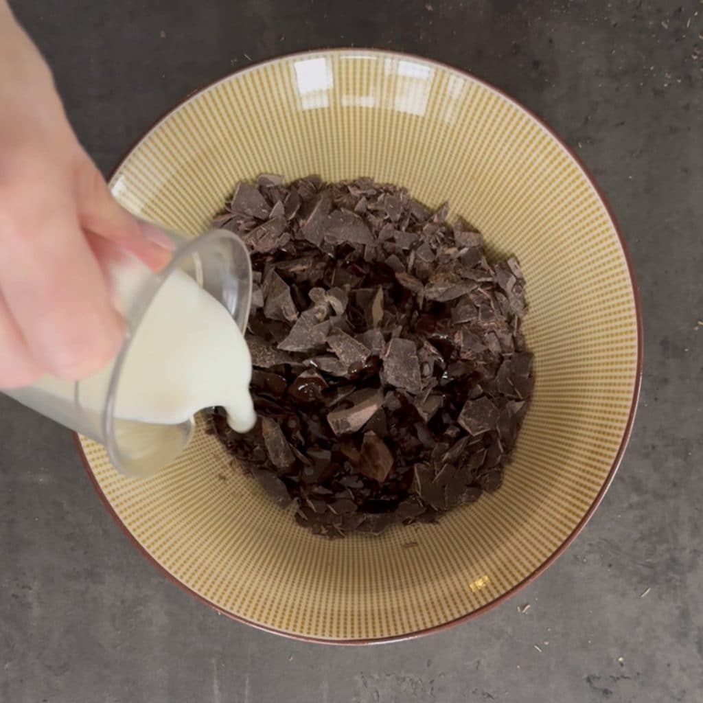 chocolade salami met gepofte rijst