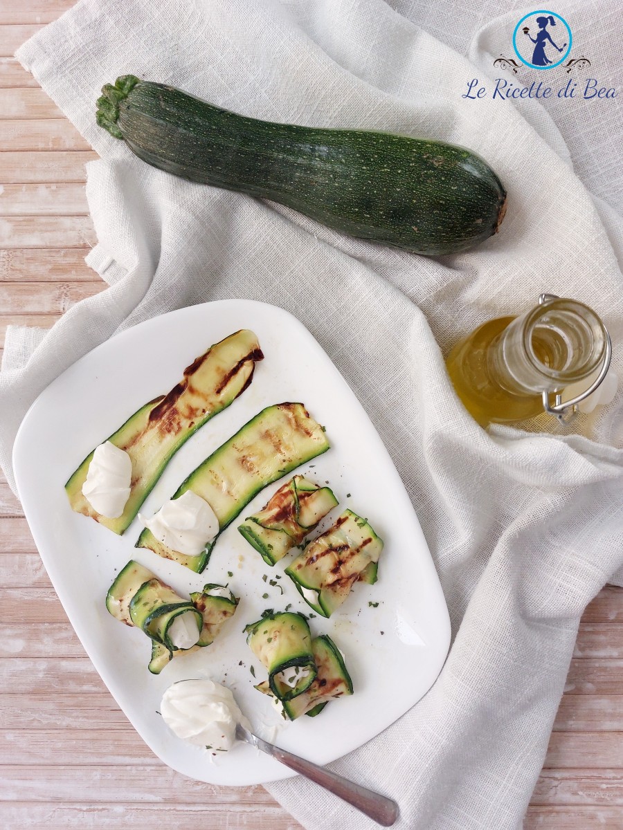 Courgetterolletjes met kaas
