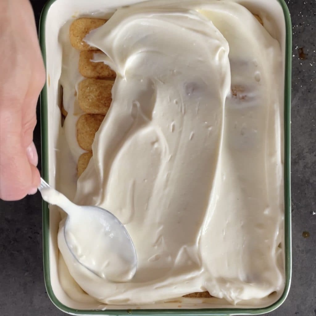 dessert met pavesini en koffie