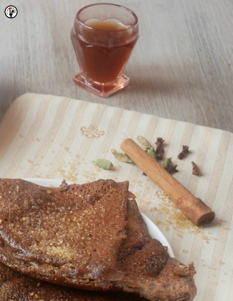 Doperwtenmeel crêpes en chocoladesaus