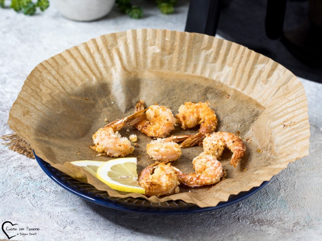 Gamba's in de hete lucht friteuse