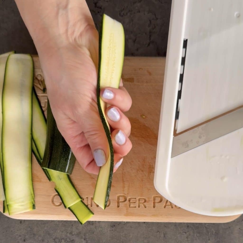 gemarineerde gegrilde courgettes