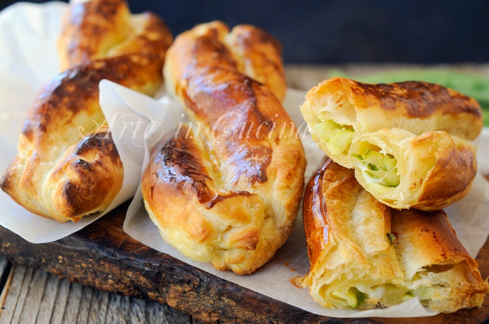 HARTIGE BLADERDEEGSTRUDEL met courgette vulling