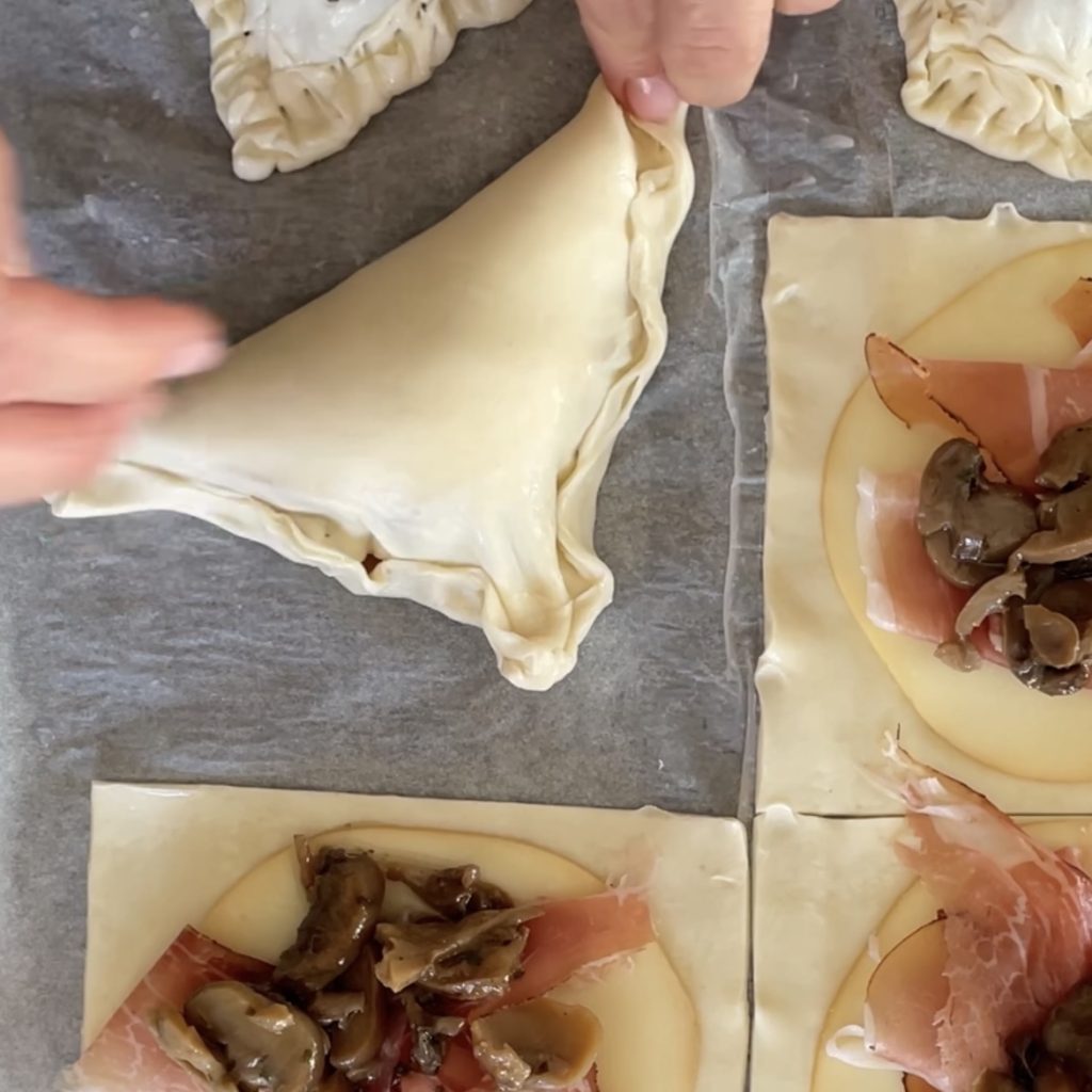 hartige gebakjes met champignons