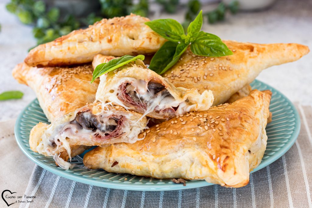 hartige gebakjes met champignons