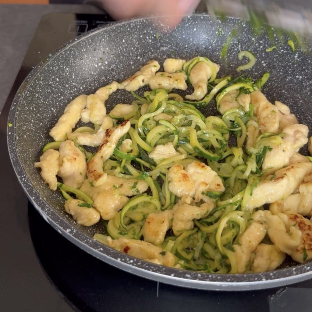 kippenreepjes met courgette