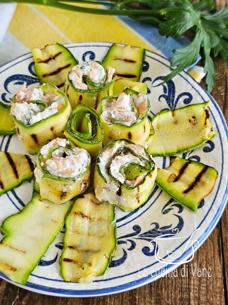 koude courgetterolletjes