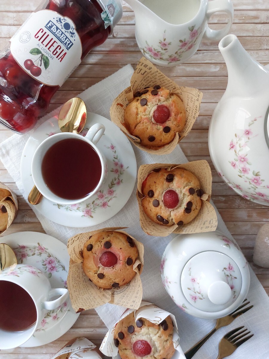 Muffins met kersen in likeur