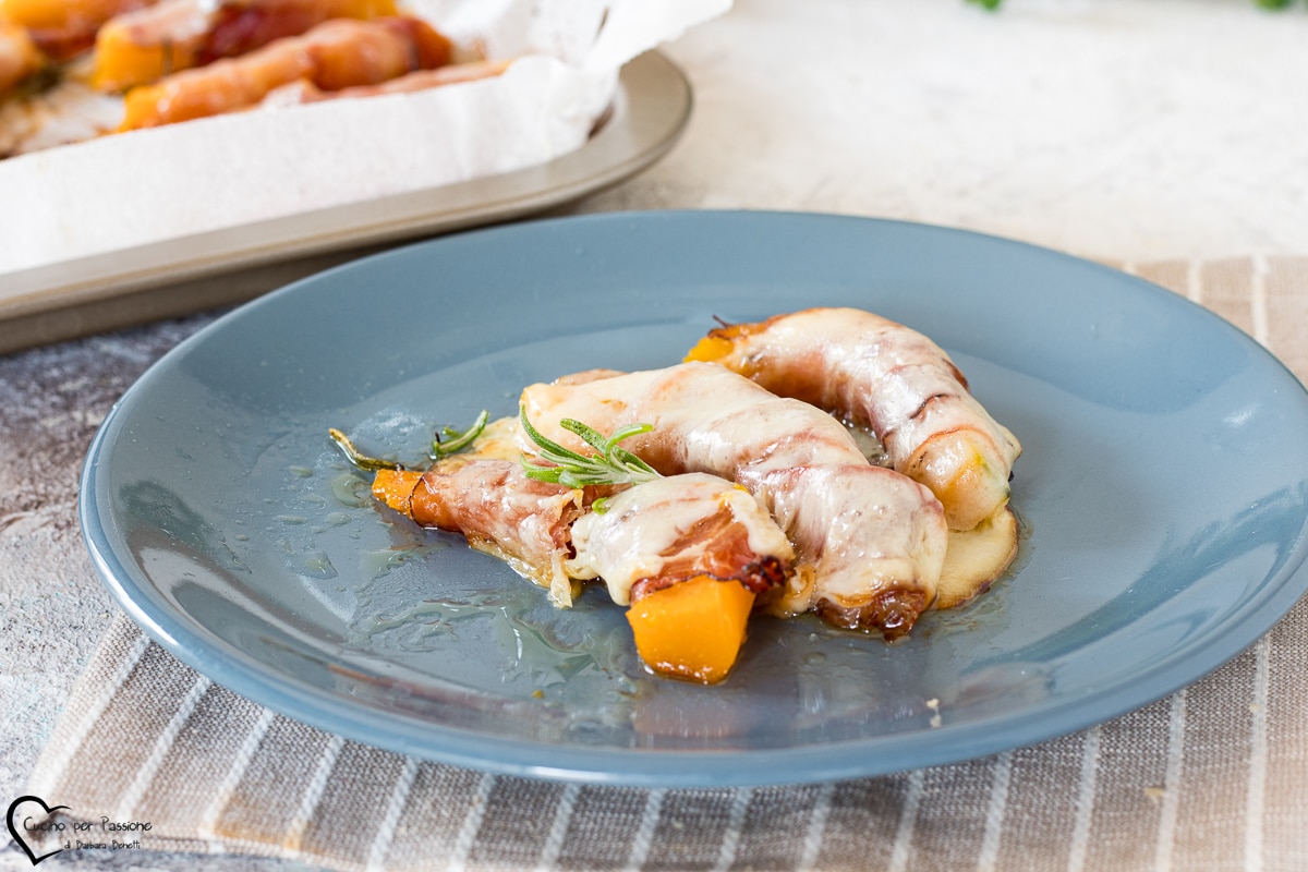 OVENGEROOSTERDE POMPOEN MET SPECK