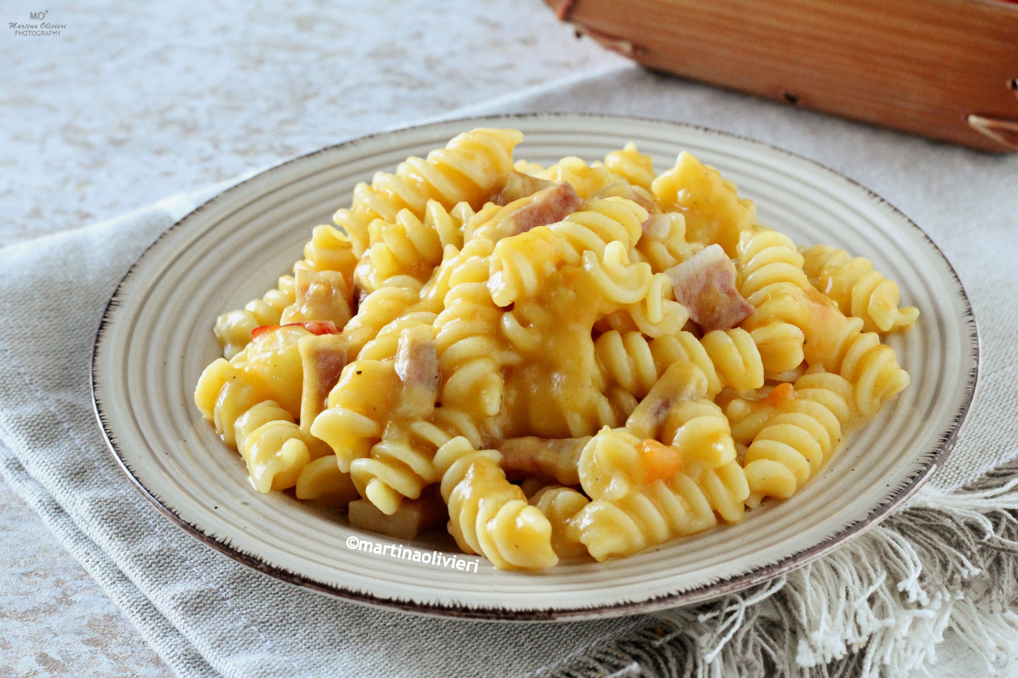 Pasta met aardappelen, pompoen en spek