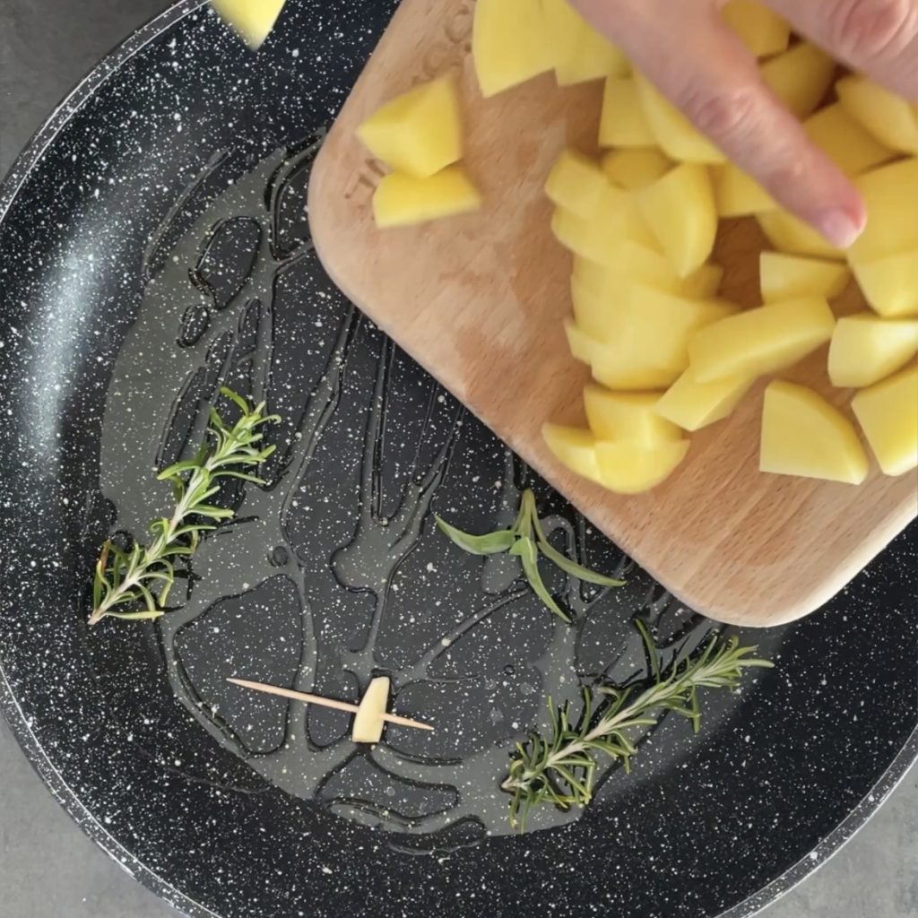 pasta met aardappelen en tonijn