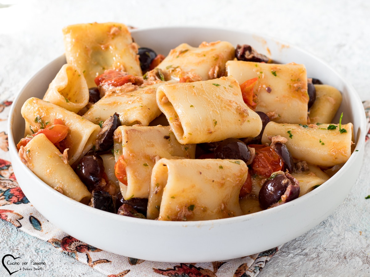 PASTA TONIJN OLIEVEN EN KAP PERTJES