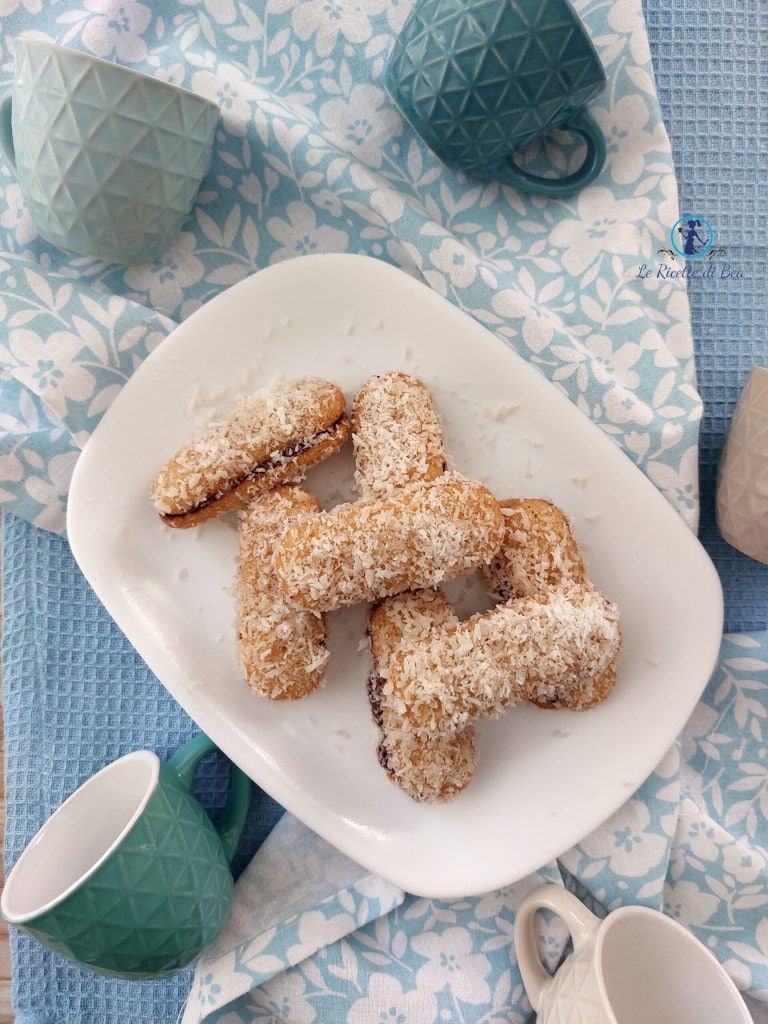 pavesini met hazelnootpasta en smeerbare kaas