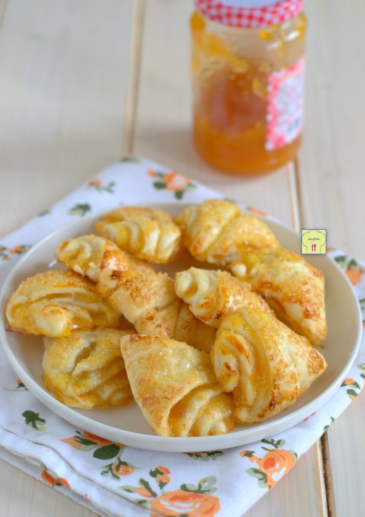 snelle bladerdeeggebakjes met jam gp