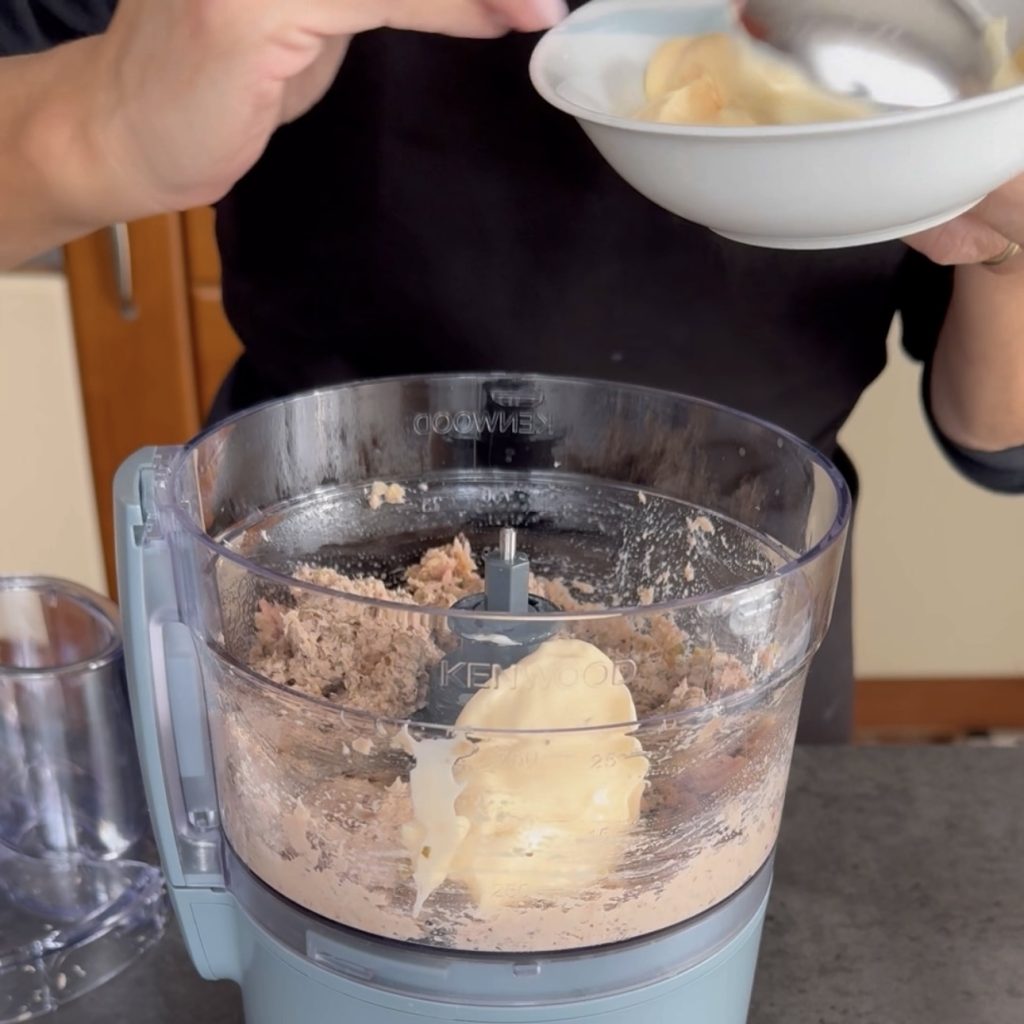 tonijn en groenten sandwichrolletjes