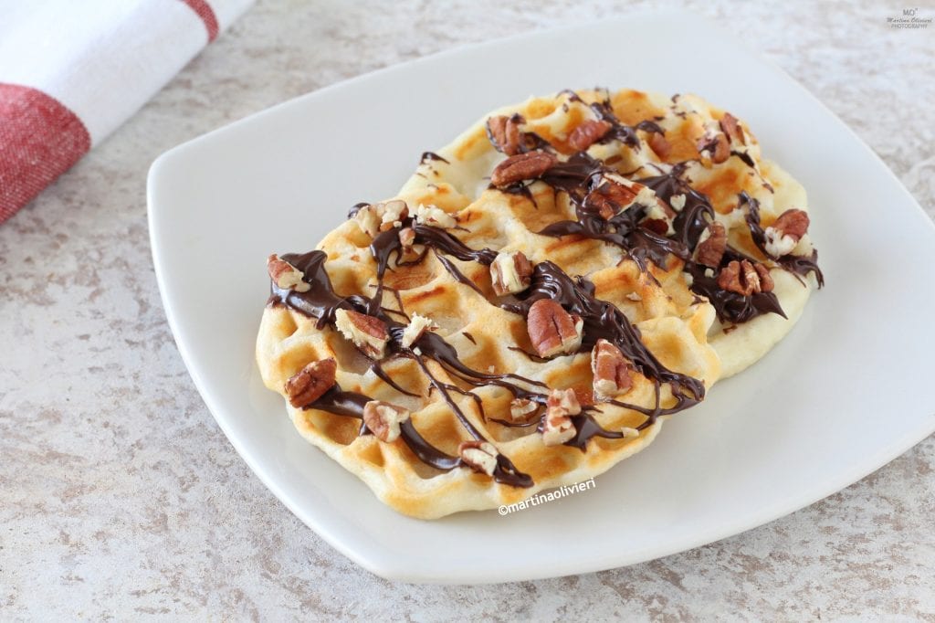 Wafels met eiwitten en Griekse yoghurt