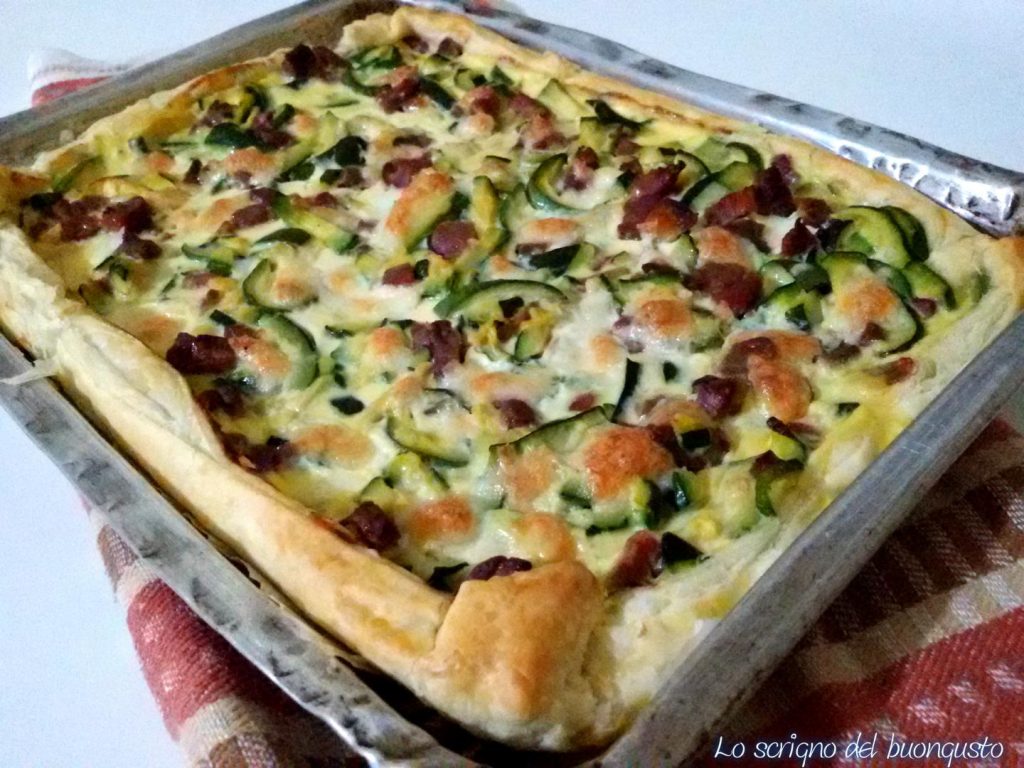 Hartige taart met courgette en rauwe ham