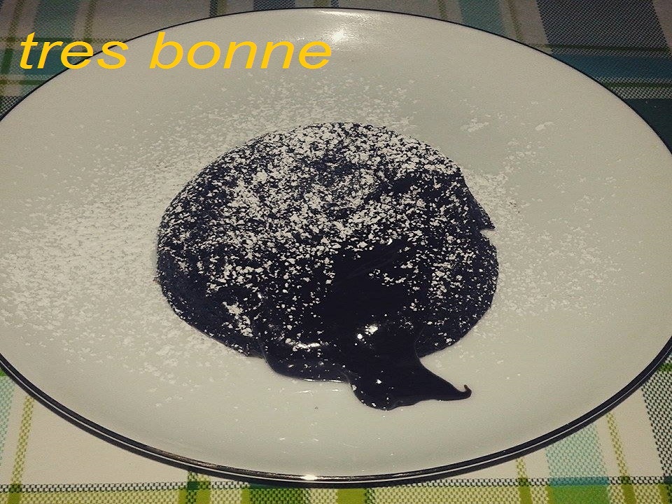 Pure chocolade flan met een zachte kern