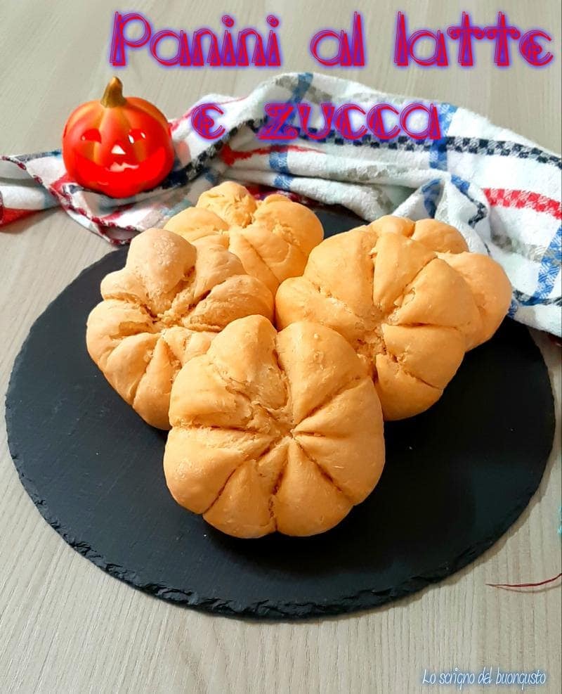 Melk-en-pompoenbroodjes