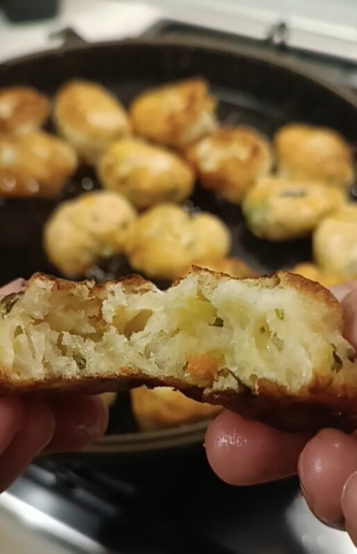 Frittole met bloemen en friarielli