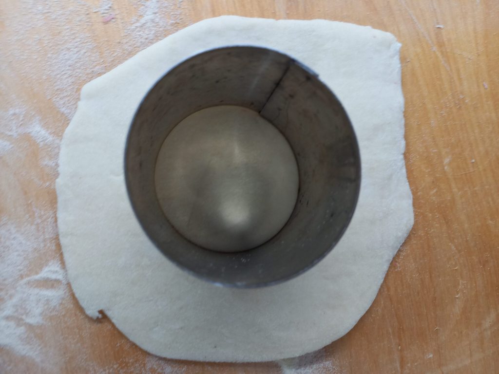 De tigelle of crescentine