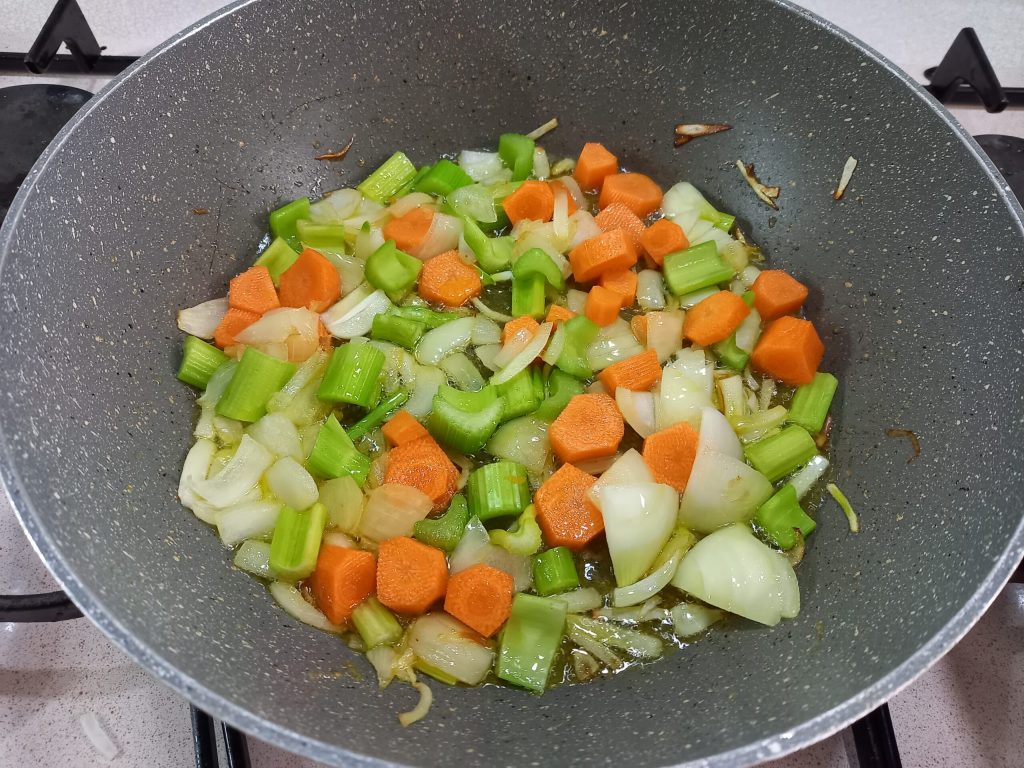 Verza primavera met gemengde groenten