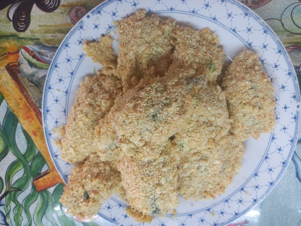 Sarde a beccafico in saus met doperwten