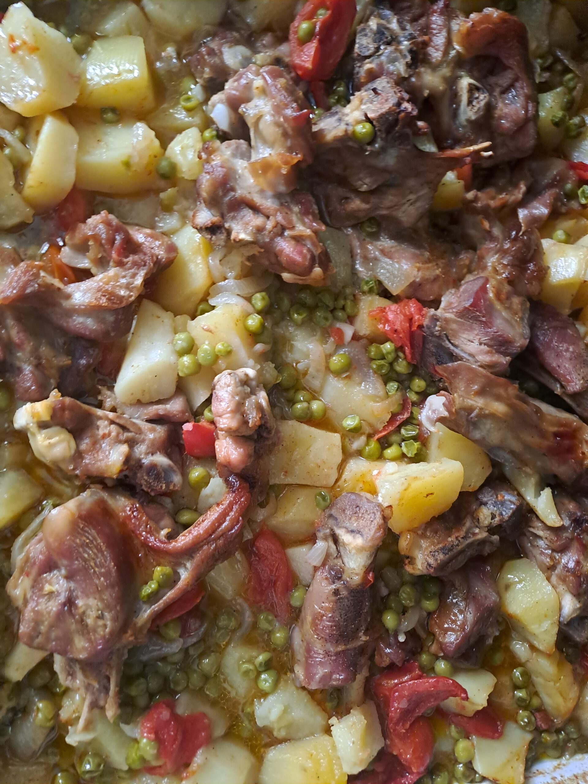 Geit in de oven op Napolitaanse wijze