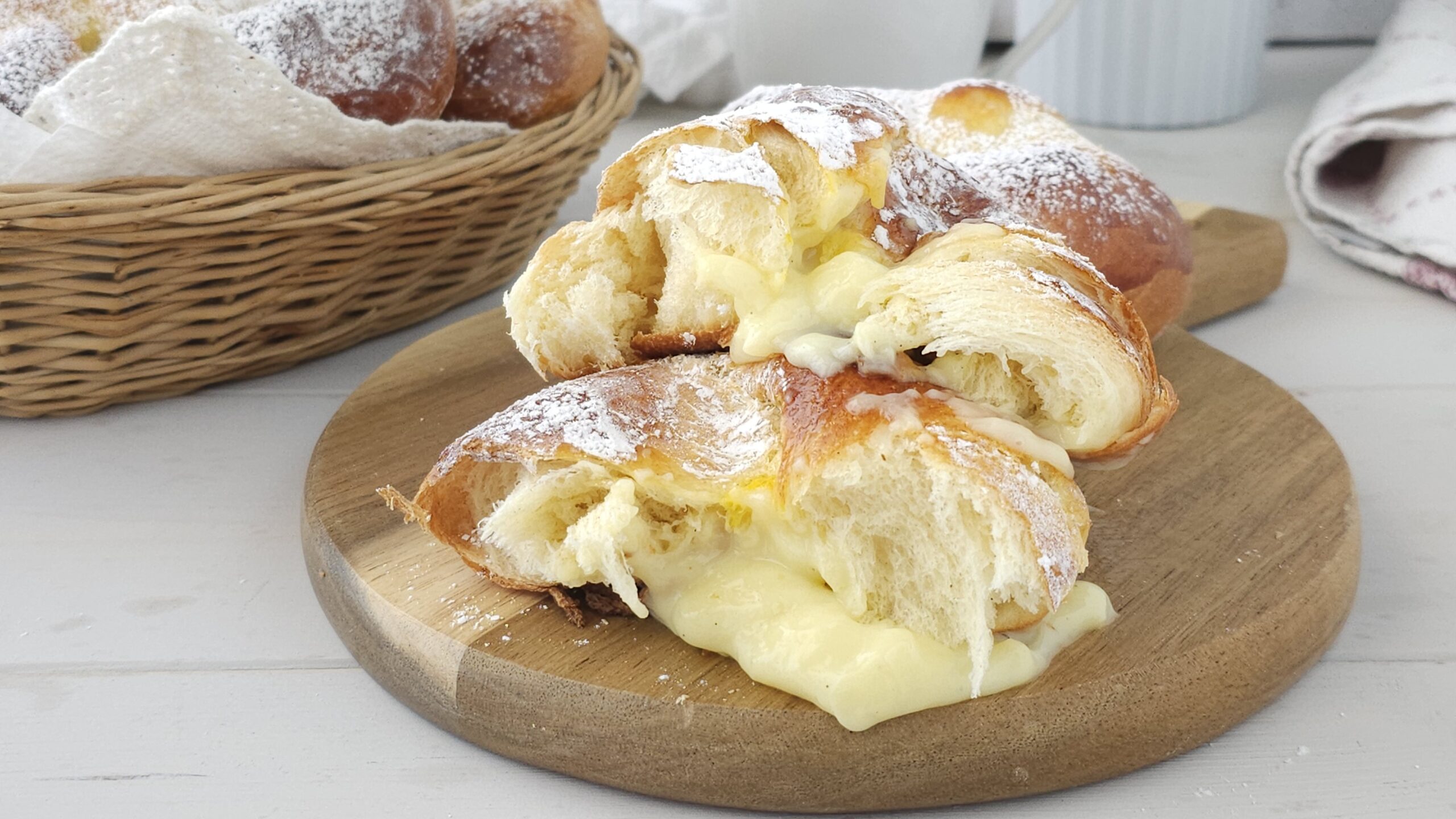 Brioche met gecondenseerde melk