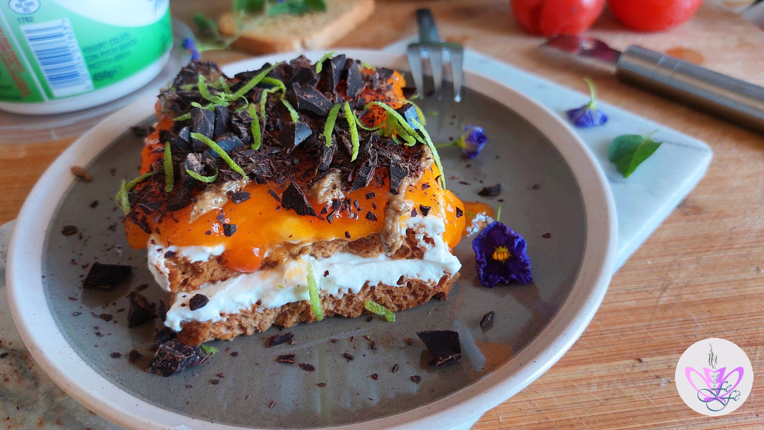 HERFSTIGE FIT-TORENTJE MET KAKI EN LIMOEN