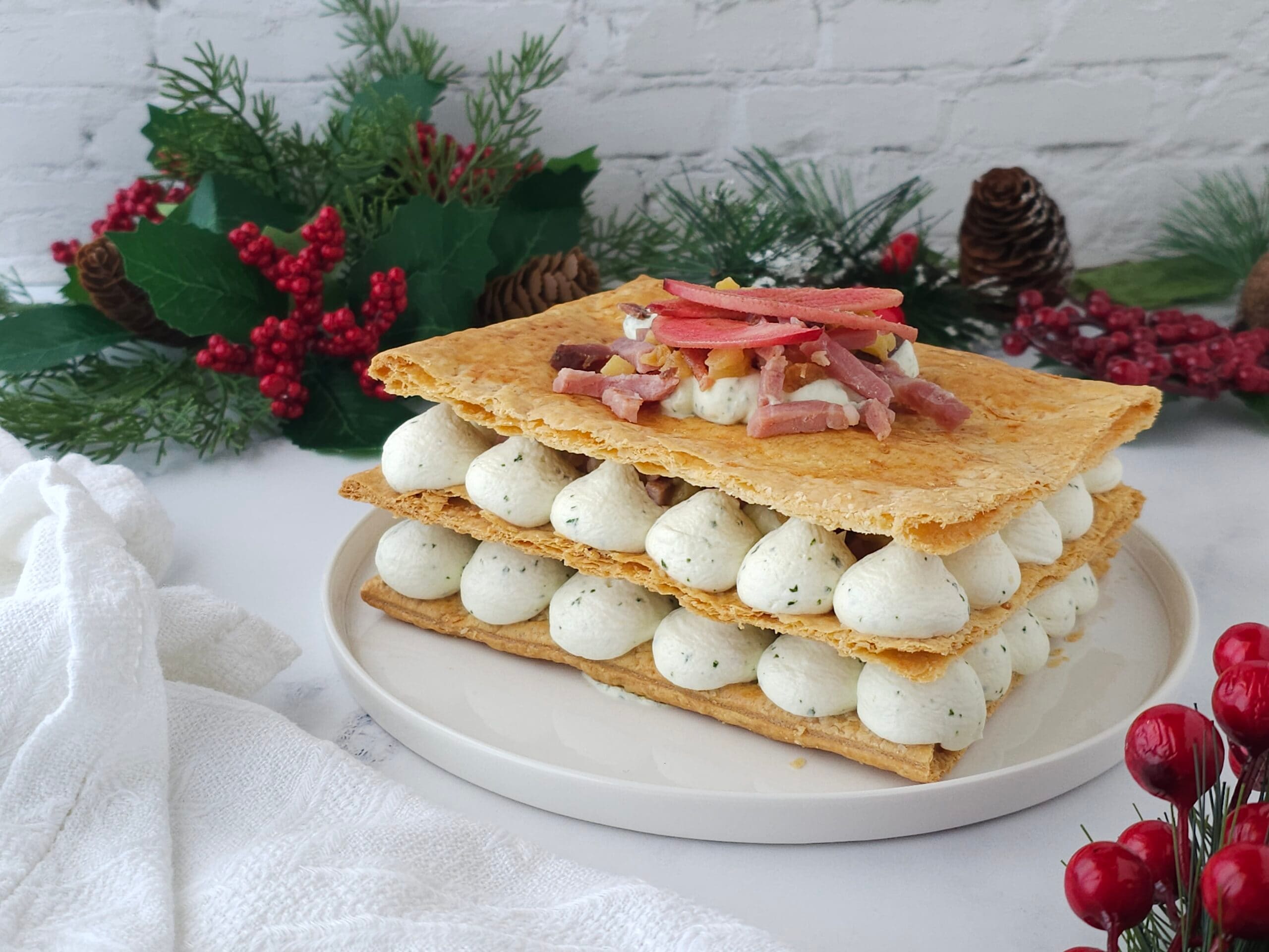 Zoute millefeuille met spek en appels