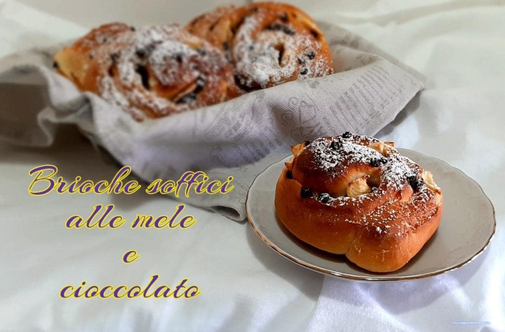 Zachte brioche met appels en chocolade