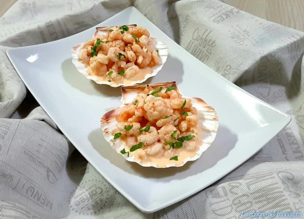 Garnalen in roze saus