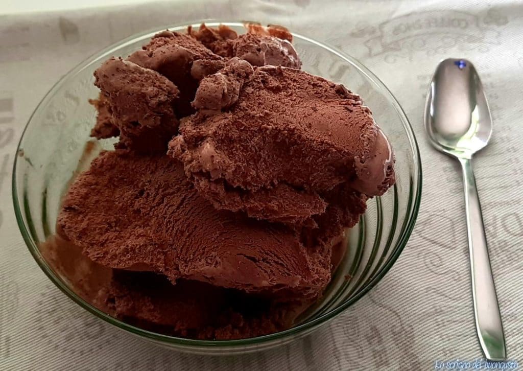 Cacaosorbet met en zonder ijsmachine