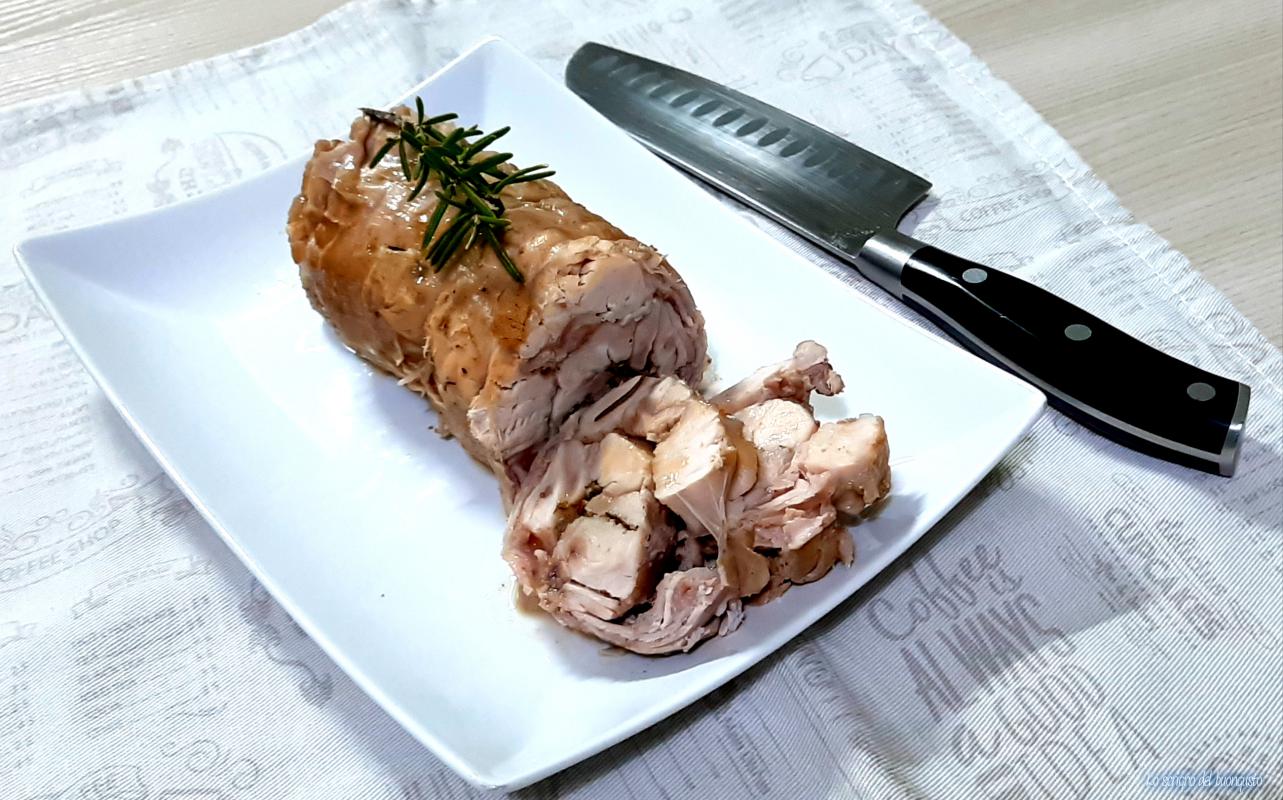 Konijn op porchetta-wijze