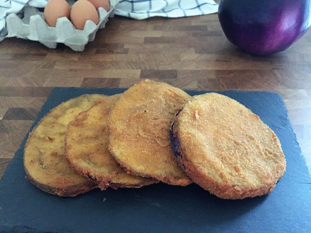 Eenvoudige en verrukkelijke auberginekoteletten voor iedereen!