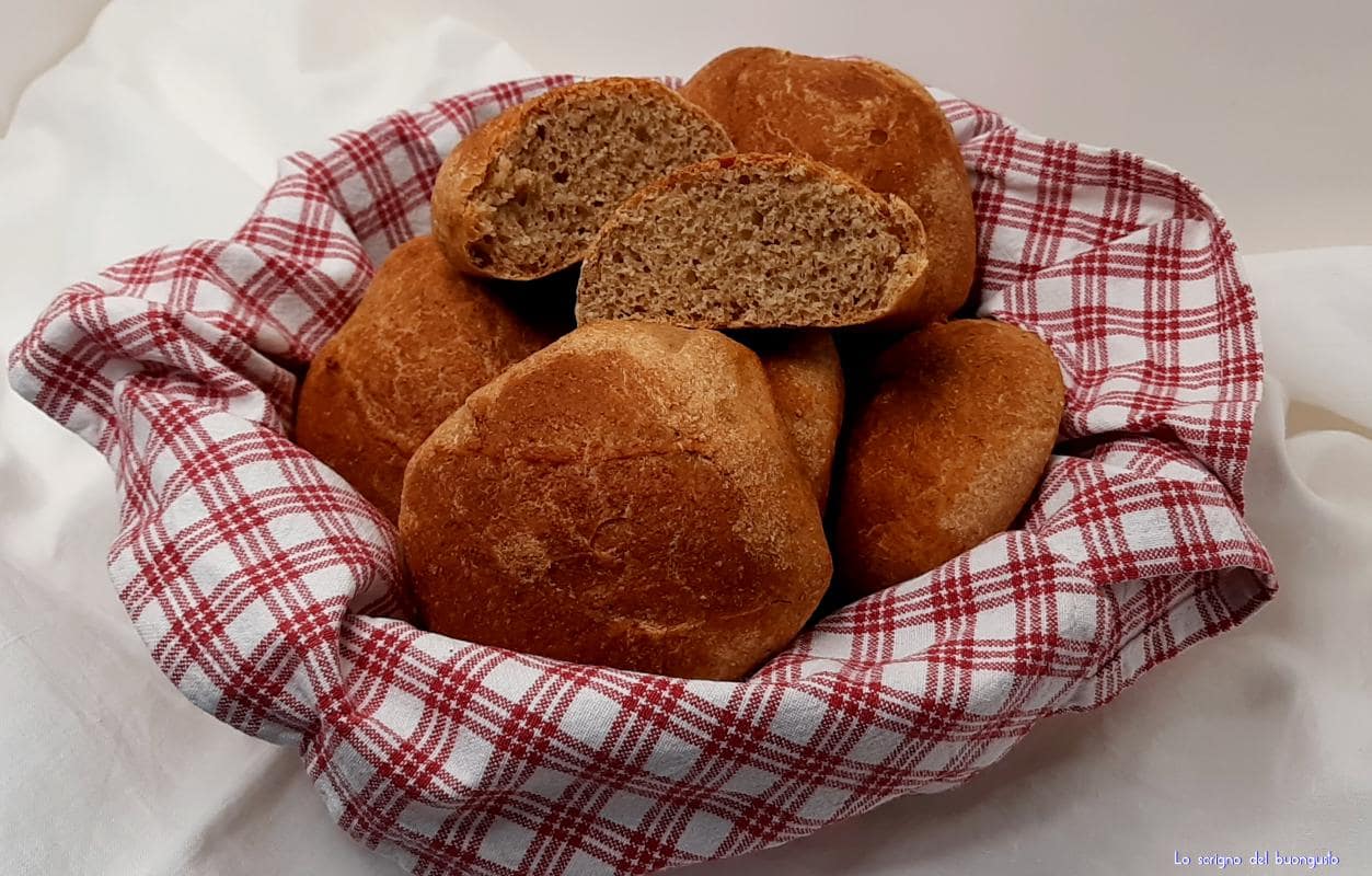 Broodjes met gemengde meelsoorten