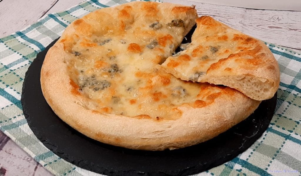 Pizza met gorgonzola