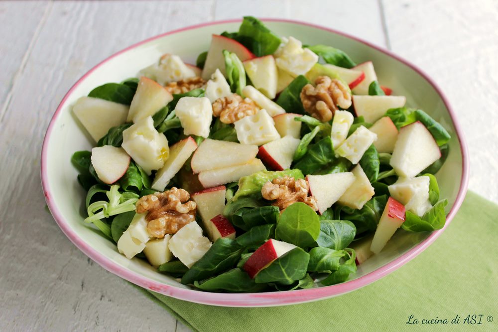 Avocadosalade met walnoten en appels