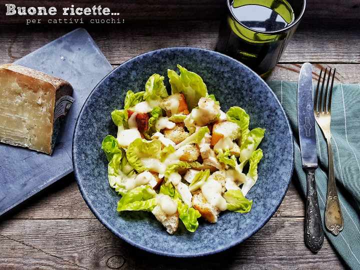 Caesar salade met saus