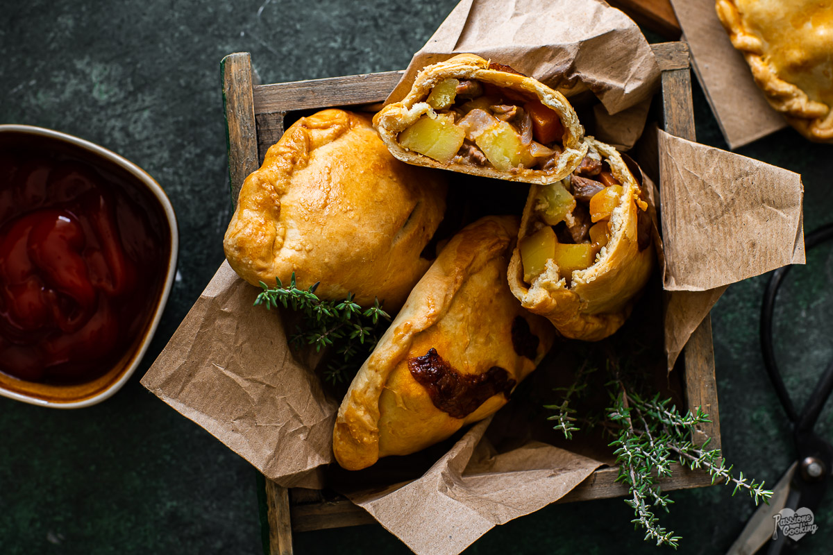 Cornish pasty met rundvlees en groenten