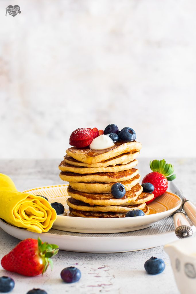 Eiwitrijke pannenkoeken met yoghurt en haver