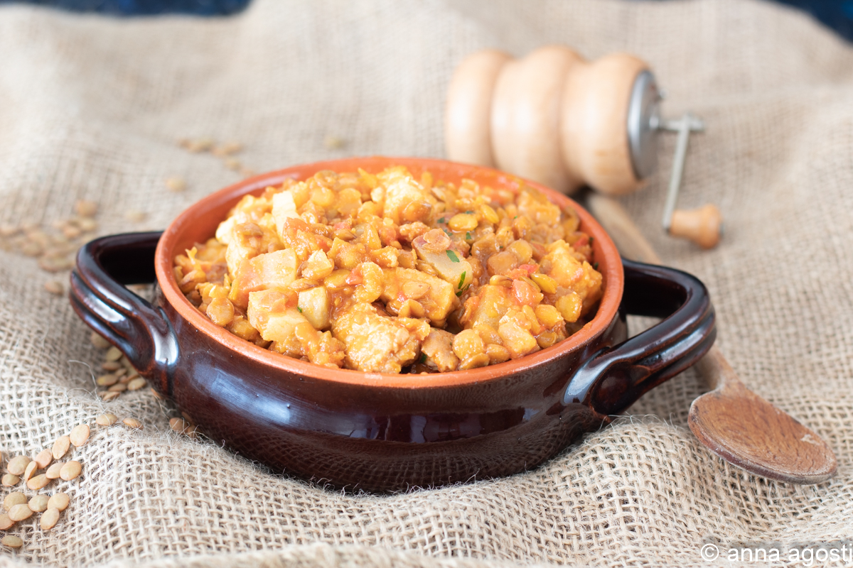 Gestoofde Linzen met Spek en Paprika