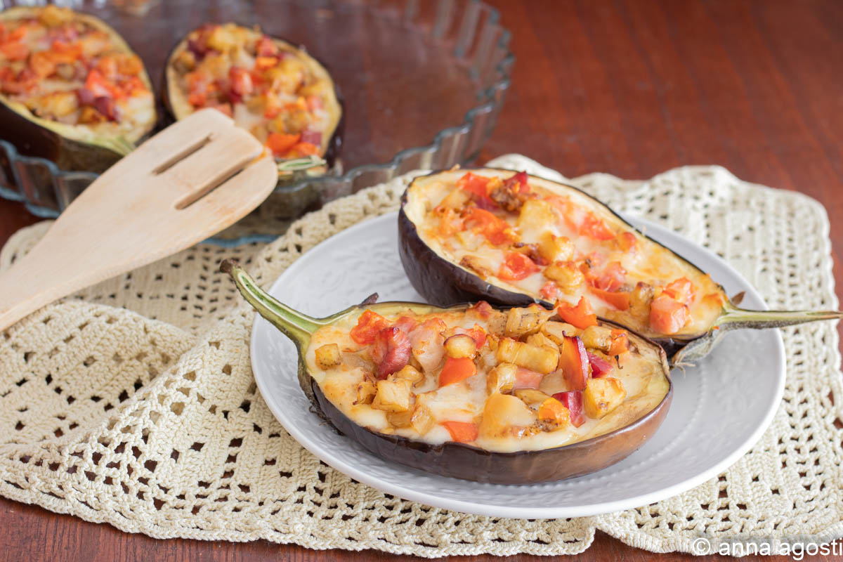 Gevulde aubergines met groenten en spek