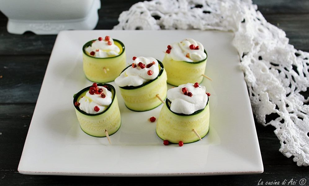 Gevulde courgetterolletjes