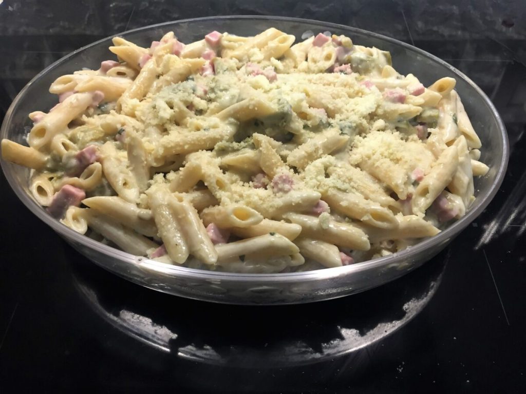 witte ovenpasta met sugar snaps supersimpel