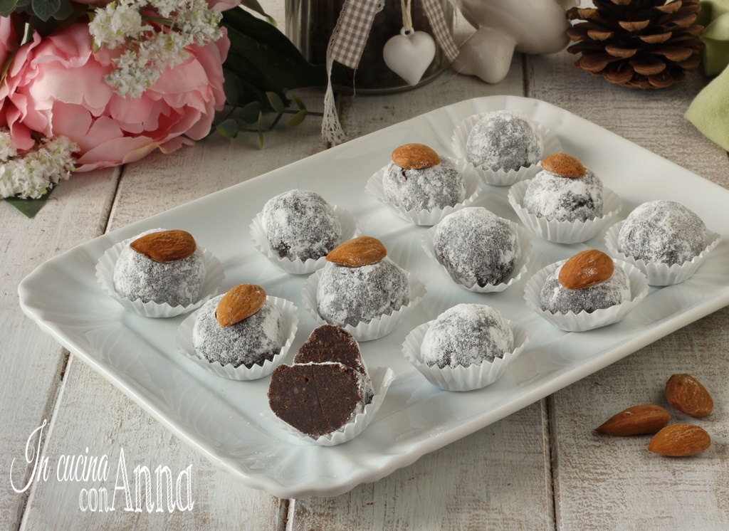 Truffels met amandelen en chocolade