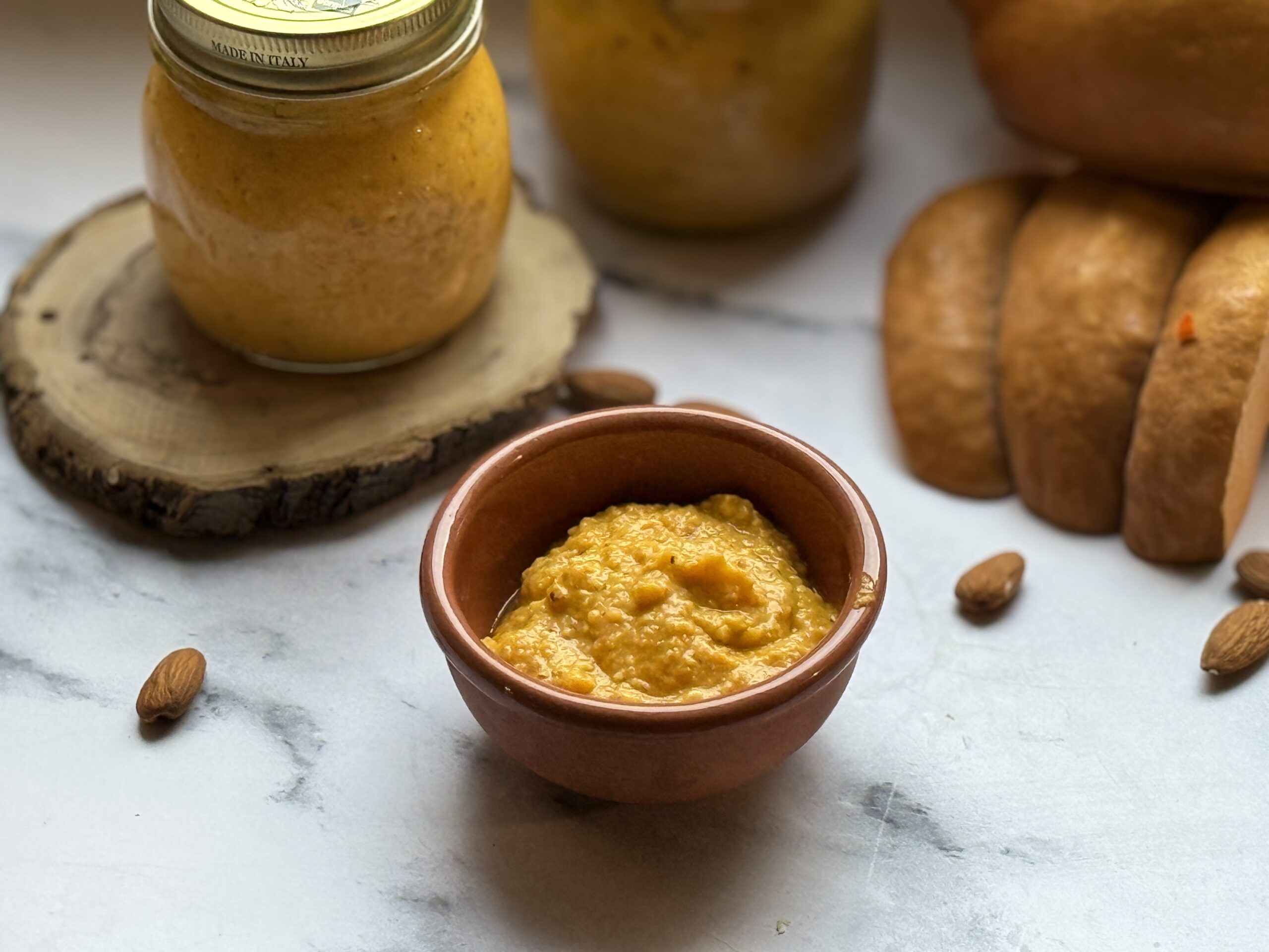 Pompoen en amandel pesto