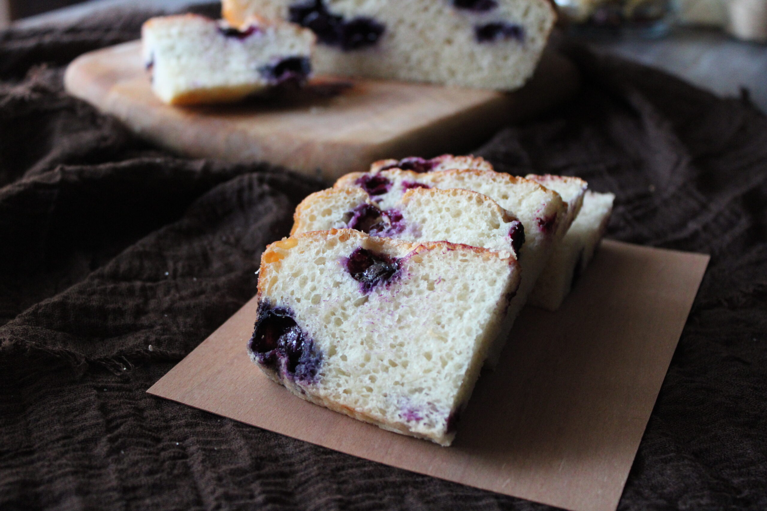 Focaccia met bosbessen