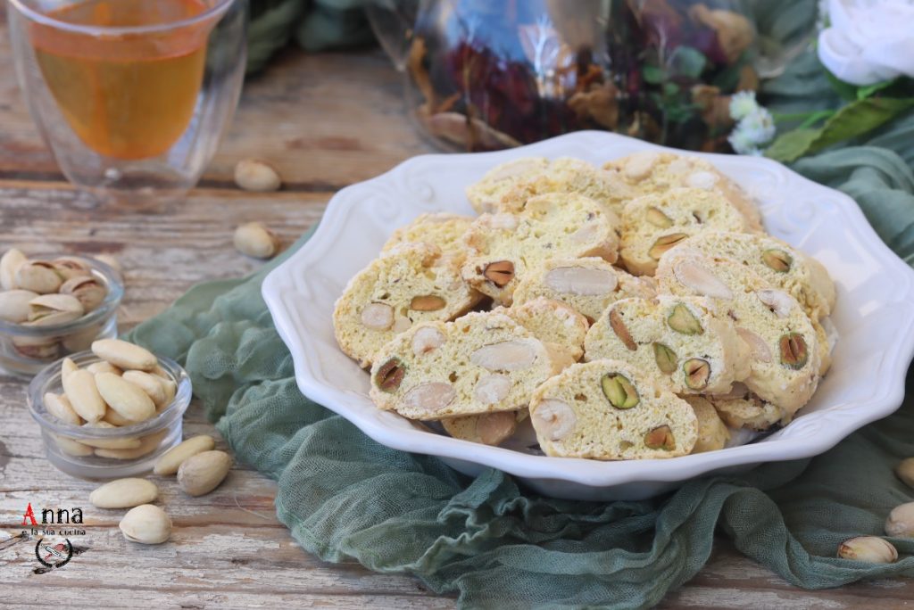 Cantucci met hazelnoten en pistachenoten